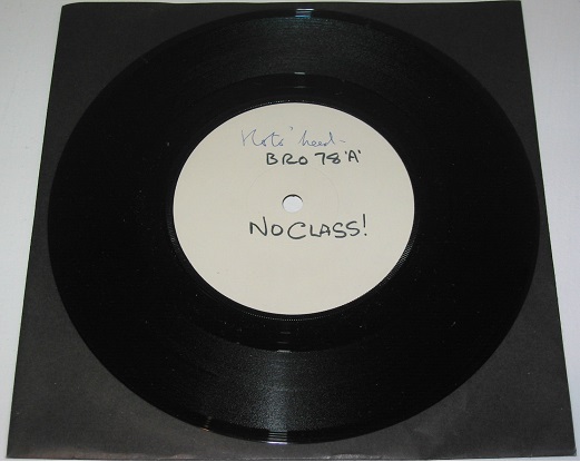 No Class, Test pressing